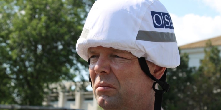 Хуг назвал «недоразумением» распространение его слов об отсутствии доказательств российского вмешательства на Донбассе