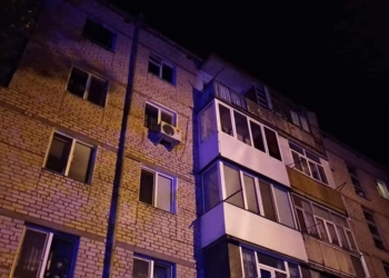 Николаевские спасатели спасли курильщика-инвалида от верной смерти на пожаре