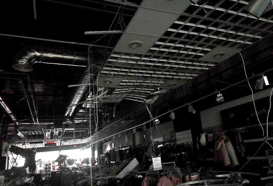 В польском торговом центре обвалился потолок – семеро людей пострадали 1