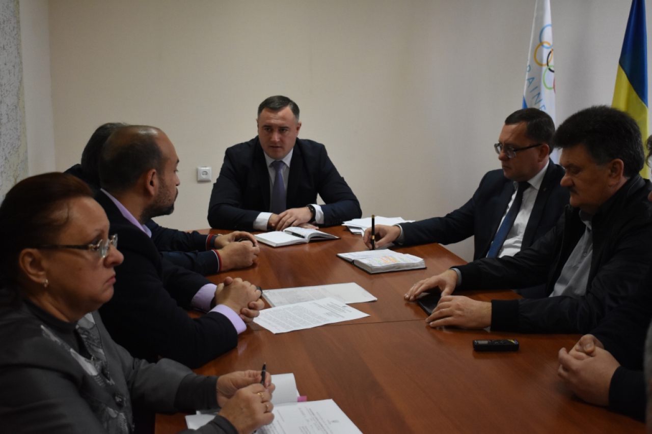 Городские власти должны обеспечить условия для тренировок в Спортгородке Парка Победы, – Евгений Шевченко