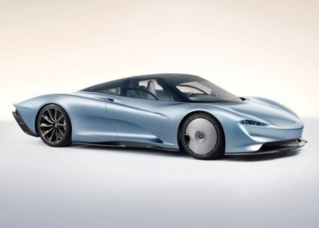 Компания McLaren представила самый быстрый суперкар в истории марки