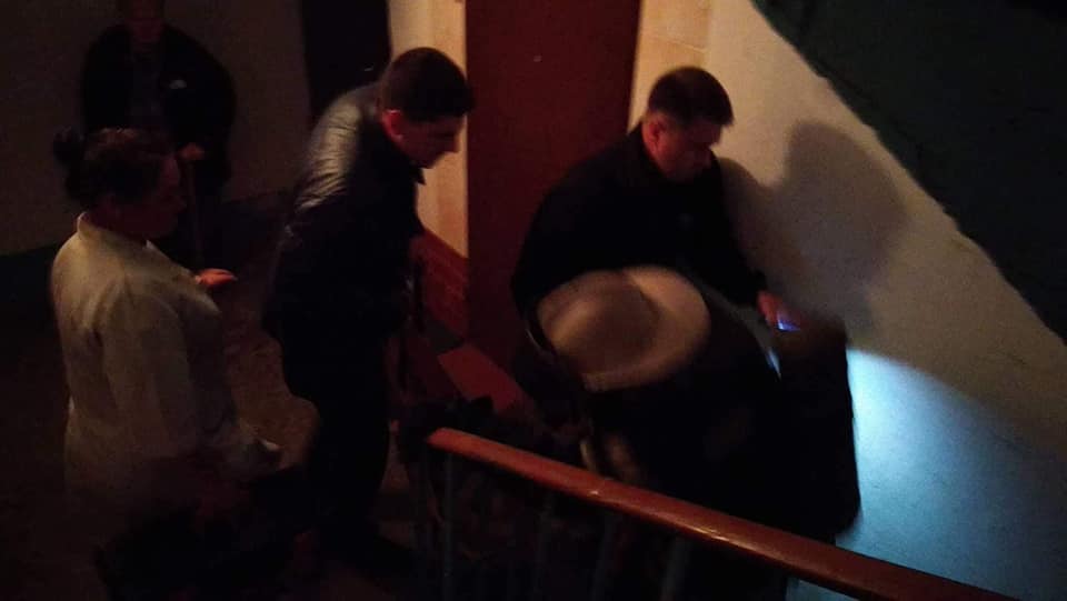 Николаевские спасатели спасли курильщика-инвалида от верной смерти на пожаре 7