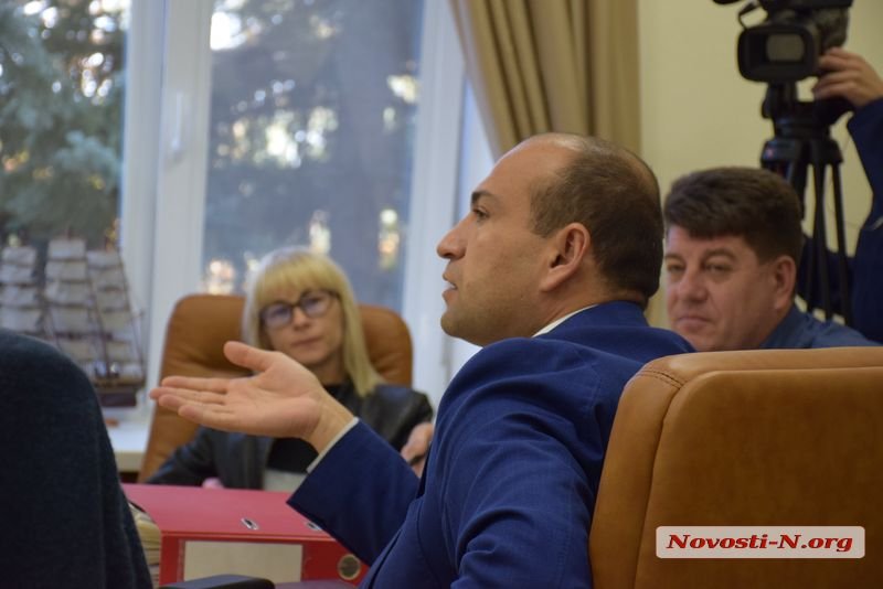 Николаевские депутаты не стали рассматривать программу о бродячих собаках на комиссии ЖКХ 7