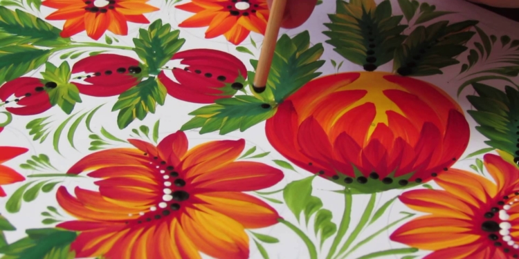 Николаевцев научат основам петриковской росписи, которая входит в список культурного наследия ЮНЕСКО