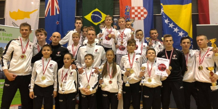 Николаевские каратисты взяли общекомандное «золото» на турнире в Австрии