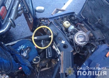 В Тернопольской области водитель выжил в Жигули, разорвавшемся пополам во время ДТП