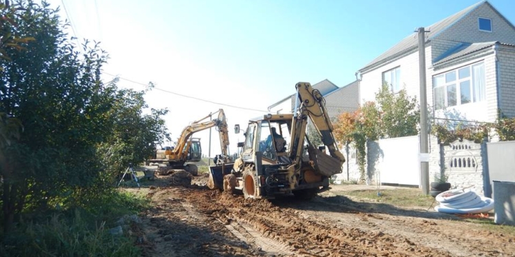 Ремонт системы дренажа в Терновке: местные жители пожаловались, что пожарные и «скорая» не смогут приехать, если что-то случится