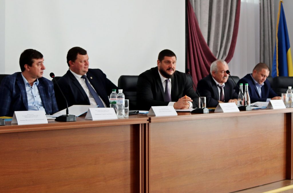 Миссия и ответственность. Алексей Савченко провел «круглый стол» с представителями николаевских судов 3