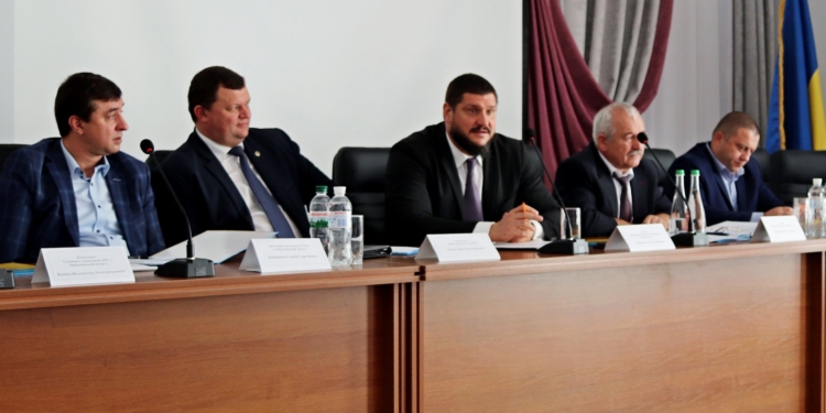 Миссия и ответственность. Алексей Савченко провел «круглый стол» с представителями николаевских судов