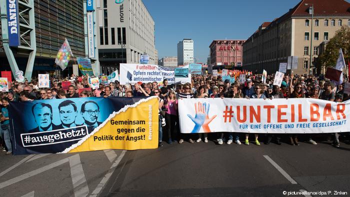 Тысячи человек вышли на марш в Берлине против ультраправых политиков 1