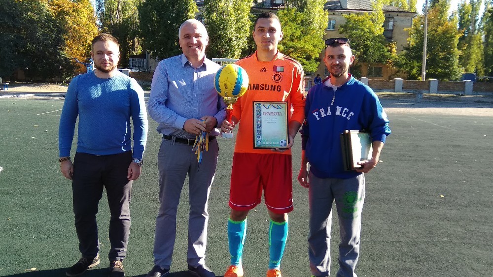 В Николаеве Лига уличного футбола провела соревнования, приуроченные к юбилею николаевского футбола 9
