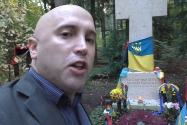 Российский пропагандист Грэм Филлипс надругался над могилой Бандеры в Мюнхене 1