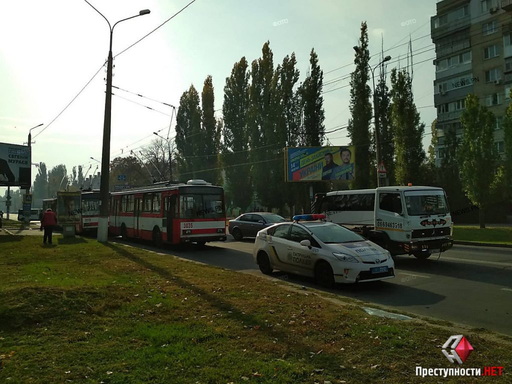 Печально известный дебошир, устроивший два года назад драку в центре Николаева, врезался в припаркованный «Daewoo» 11
