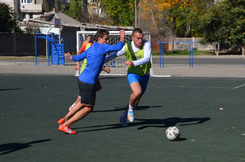 В Николаеве Лига уличного футбола провела соревнования, приуроченные к юбилею николаевского футбола 15
