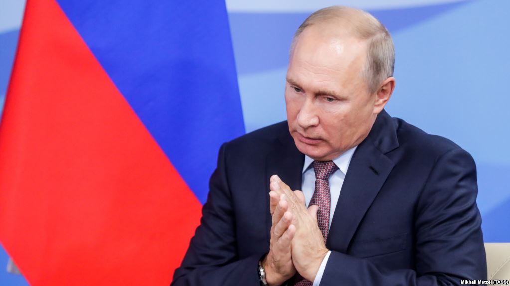 Рейтинг Путина впервые за пять лет упал ниже 50% 1