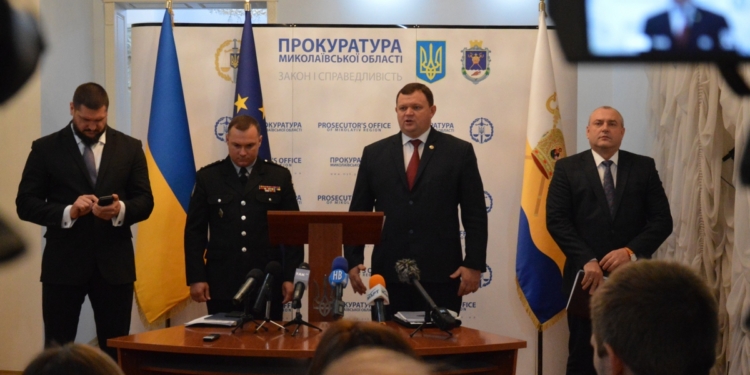 В Николаеве арестовали четырех “оборотней в погонах”, которые изготавливали и распространяли наркотики, – прокурор области