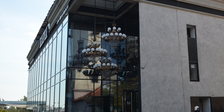 В николаевском ресторане “Мафия” спасатели потушили пожар