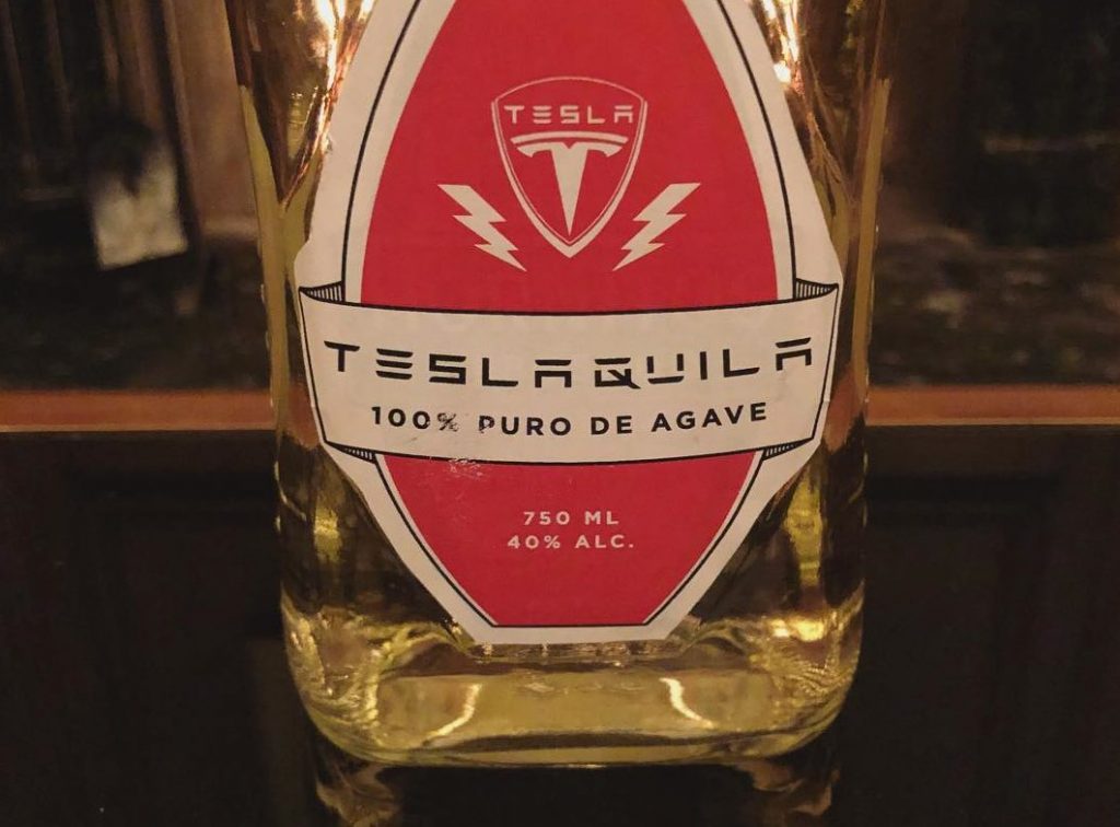 Tesla воплотила в реальность шутку Маска и запустила продажу текилы 5