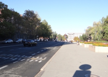 Три дня движение на ул.Адмиральской в Николаеве будет перекрыто