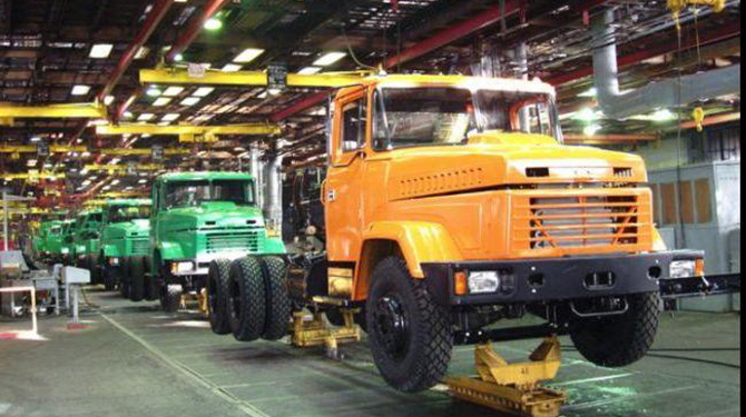 Ощадбанк банкротит АвтоКрАЗ. На предприятии возражают