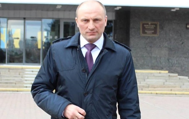Мэр Черкасс подал иск в суд против Зеленского: требует гривну компенсации за «бандита» (ВИДЕО) 1