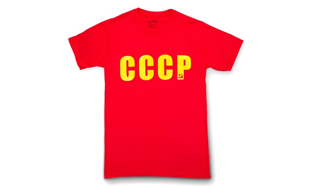В Житомире разгорелся скандал из-за девушки в футболке с надписью «СССР» 1
