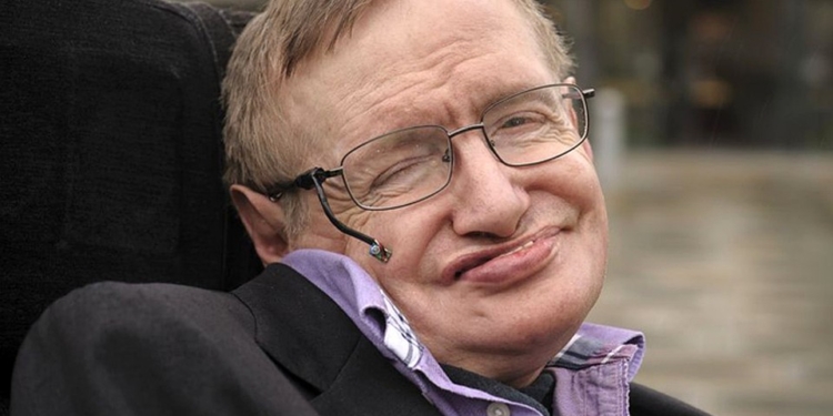 Перед смертью Хокинг предсказал появление суперлюдей, опасных для человечества