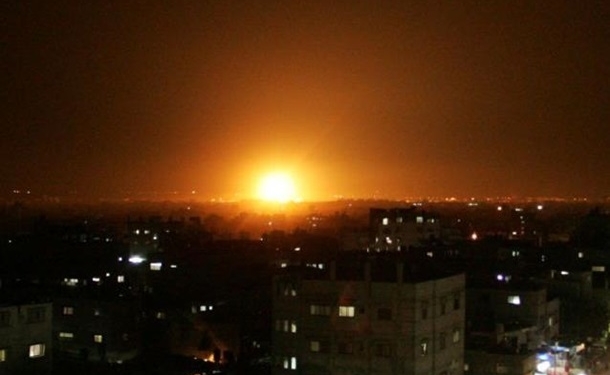 В ответ на ракетные удары авиация Израиля атаковала 80 объектов в секторе Газа