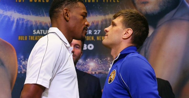 Николаевец Деревянченко и американец Джейкобс провели дуэль взглядов перед чемпионским поединком в Нью-Йорке