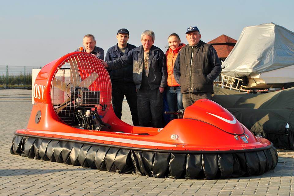 Николаевская компания "Артель ЛТД" поставит местным спасателям катер на воздушной подушке 1
