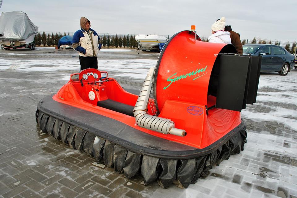 Николаевская компания "Артель ЛТД" поставит местным спасателям катер на воздушной подушке 5