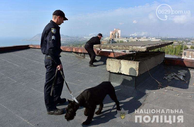 Две школьницы спрыгнули с крыши многоэтажки в Мариуполе 2