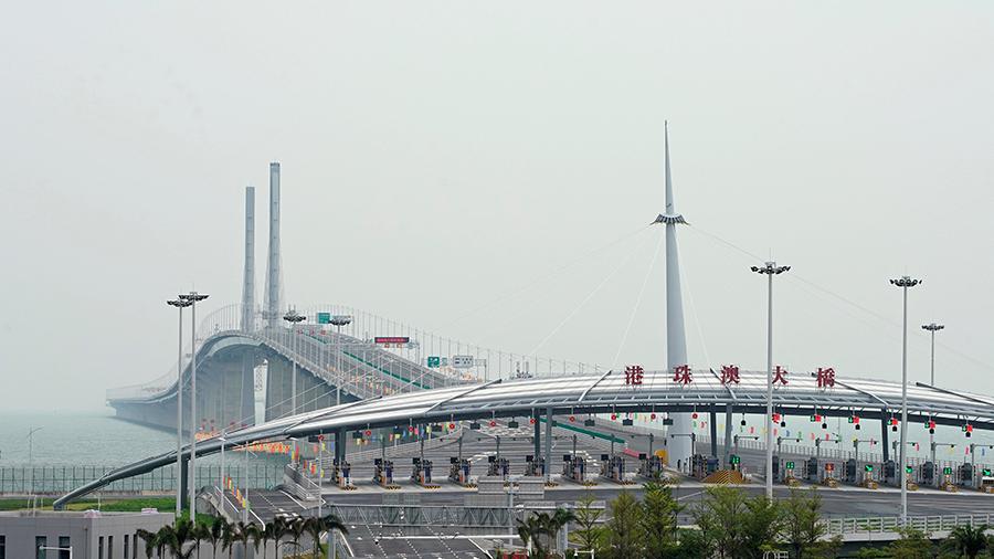 В Китае открыли самый длинный в мире морской мост 3
