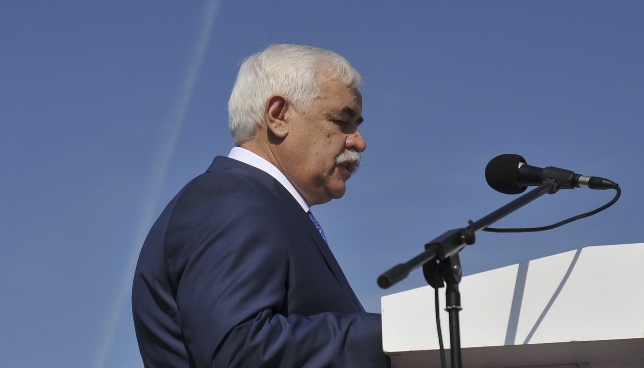 В России чиновник ушел в отставку и получил компенсацию в 224 тысячи рублей. А через день вернулся на работу