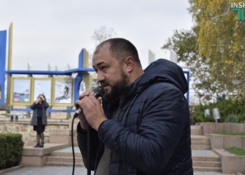 Митинг в Николаеве против повышения цены на газ: политические лозунги без политических флагов и неслучившийся штурм Николаевской ОГА