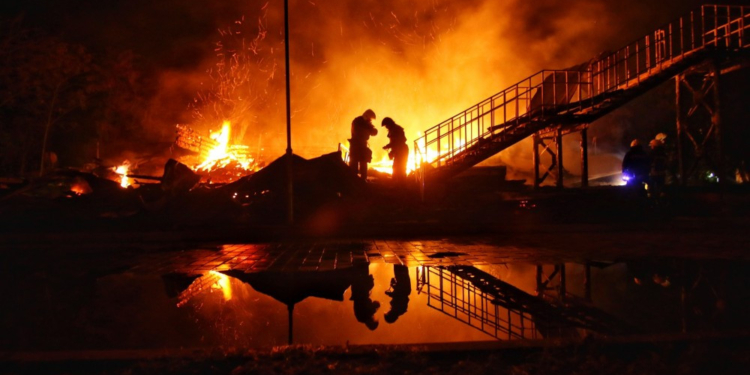 Бывшему директору лагеря “Виктория” продлили арест на два месяца