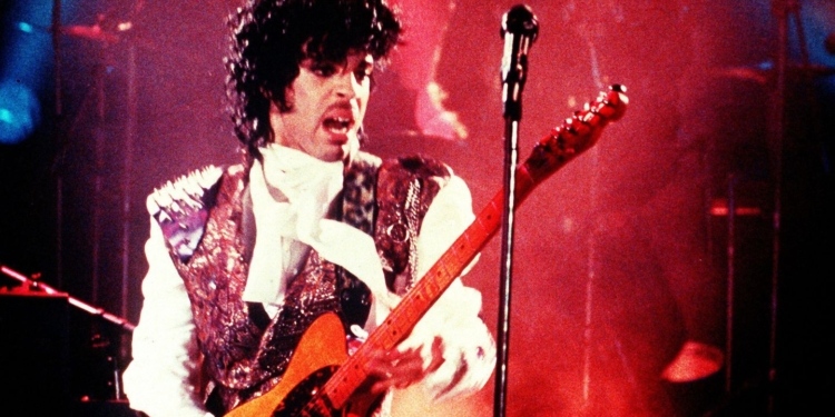 Семья Принса потребовала не исполнять его песню на митингах Трампа