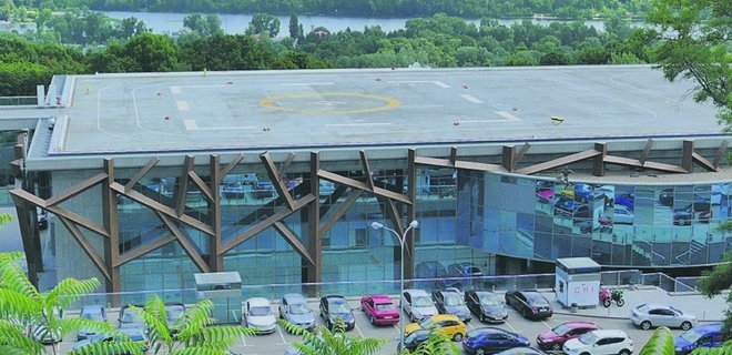 Вертолетную площадку Януковича отдали Киеву