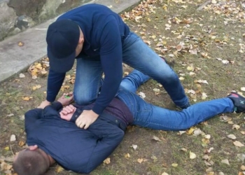 Прокуратура и полиция разошлись в оценке размера взятки, на которой поймали начальника госветбольницы на Николаевщине
