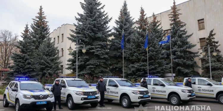 Взрывотехническое подразделение Николаевской полиции получило Mitsubishi L200