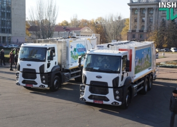 В Николаеве показали коммунальную технику и автобусы, которые хотят купить по договору лизинга