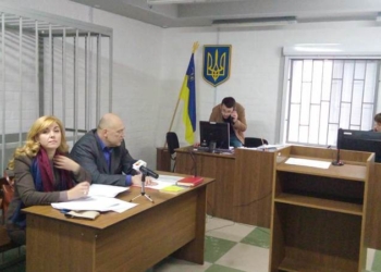 Эхо «фекального нападения» на сессии Николаевского горсовета: суд обязал полицию внести сведения в ЕРДР