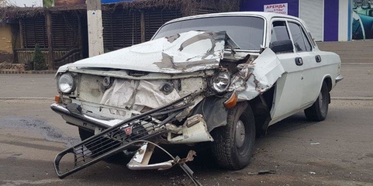 В Николаеве из-за ДТП на трамвайных путях почти час не ходили трамваи