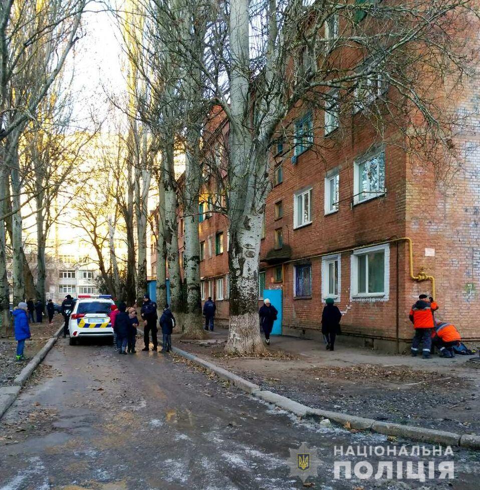 В Николаеве оперативно задержали мужчину, «заминировавшего» общежитие 3