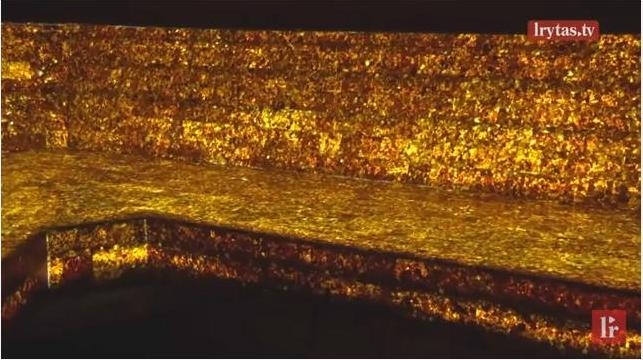 Нашли куда пустить 3 тонны янтаря: в литовском городе Паланга появилась первая в мире янтарная баня