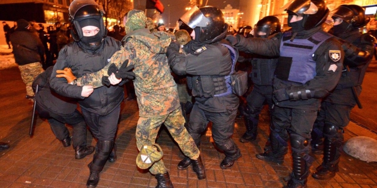 Горбатюк заявил, что Генпрокуратура раскрыла большинство преступлений против Майдана