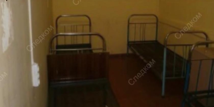 В российском детском лагере директор устроила “карцер” для непослушных детей