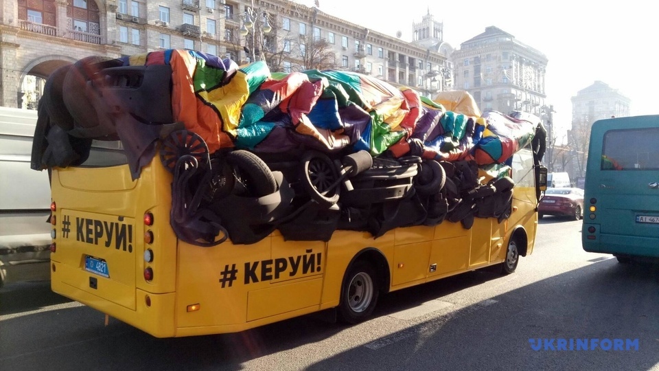 "Автобус-призрак" на дорогах Украины оказался частью акции патрульных 7