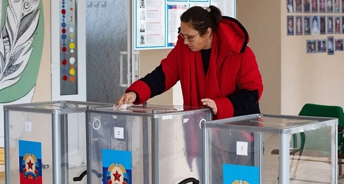 Псевдовыборы в «ЛДНР» проходят по сценарию Кремля: Побеждают Пушилин и Пасечник