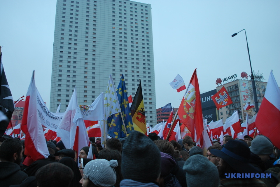 В Варшаве более 200 тысяч поляков вышли на марш “Для тебя, Польша” 1